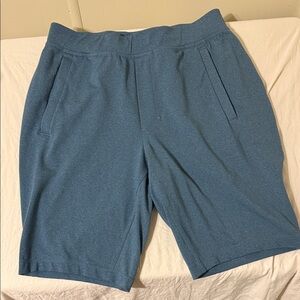 LULULEMON XL Men's Blue Shorts Strechy and soft
